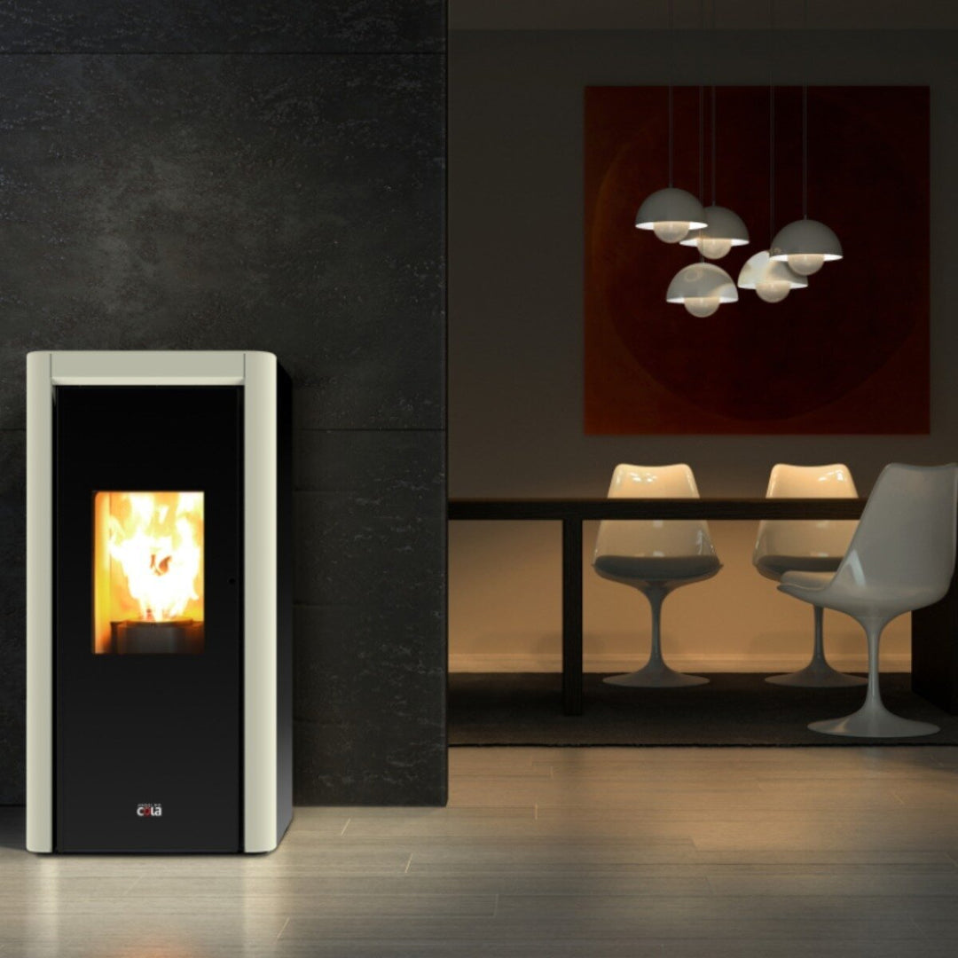 Cola Grace – Pelletofen, 10 kW, WLAN, Bordeaux
