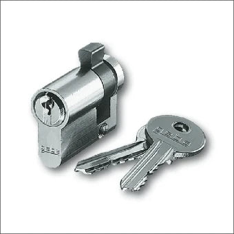 ABB BUSCH-JAEGER 2CKA000470A0013 Schlosseinsatz fuer Schaltschrank/Gehause
