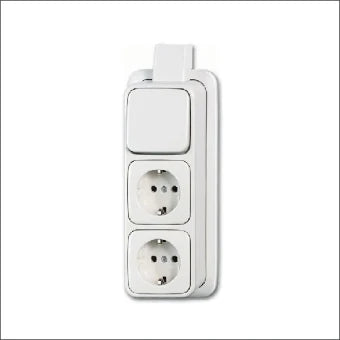 ABB BUSCH-JAEGER 2CKA001686A0016 Schakelaar/Steckdose combinatie