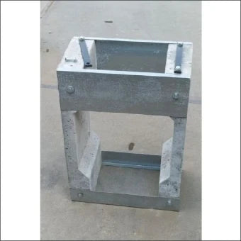 BELASDO 103.881.015 Sockel fuer Schaltschrank/Gehause 700 mm