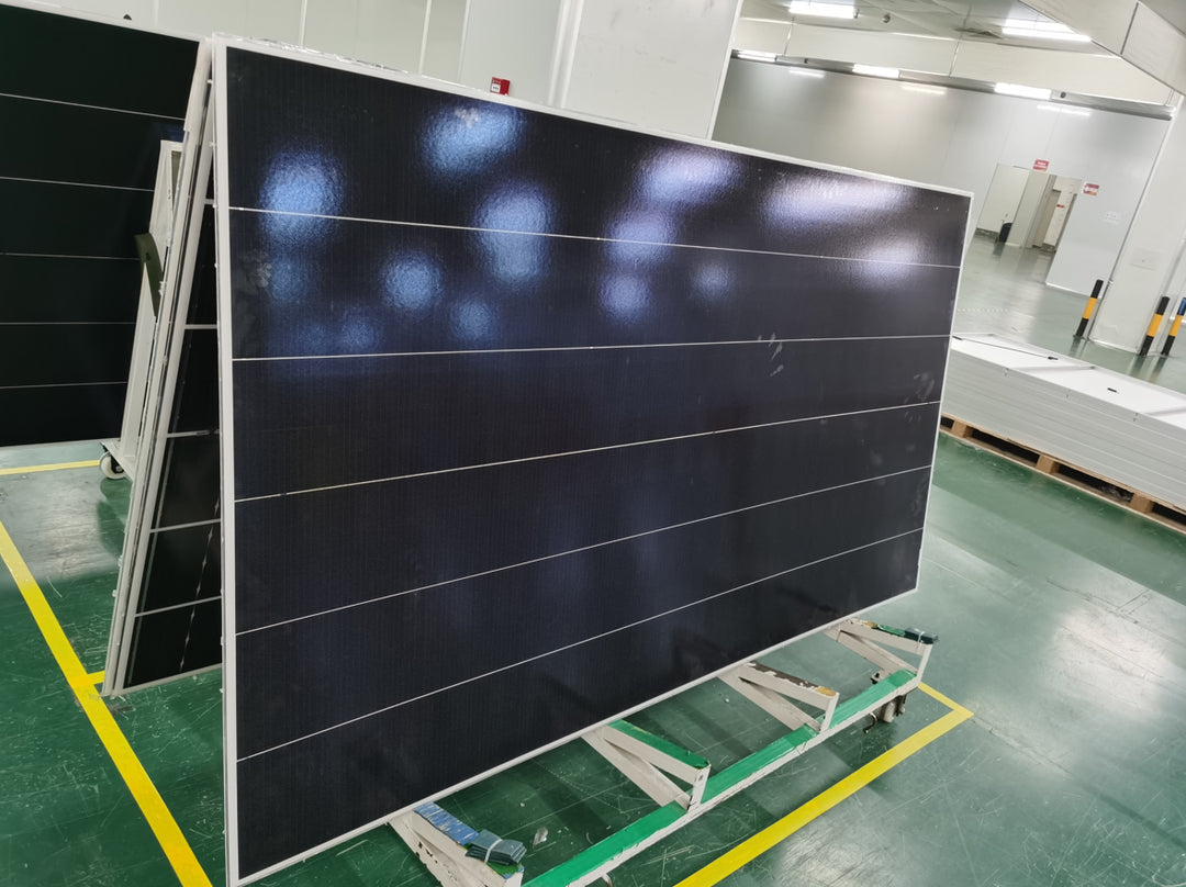 Eco Delta Power Co., Ltd. - Solarmodul - (Shingled) ECO-650-670M-69SC-DGDF ECO-660M-69SC-DGDF - Art. 174316