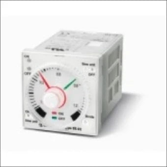 FINDER 88.92.0.240.0001 Tijdrelais 48 mm
