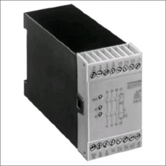 DOLD DOL3070325 Relais fuer bewaking van veiligheidsstroomcircuits