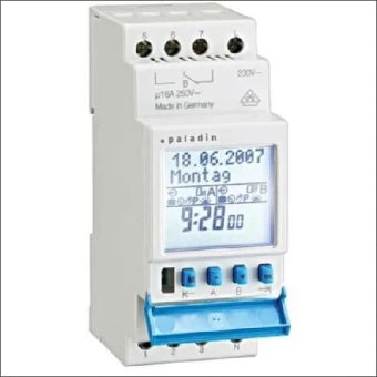 PALADIN 172413PRO Digitale schakelklok voor paneelbouw