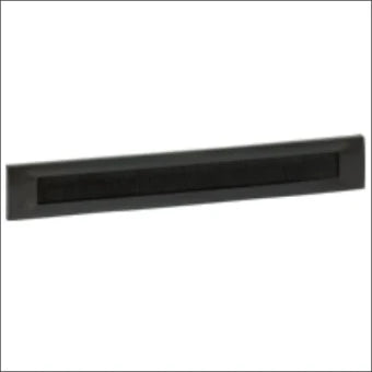LEGRAND 046528 Einfuehrungsplatte fuer Ausschnitt Schaltschrank/Gehause 482 mm
