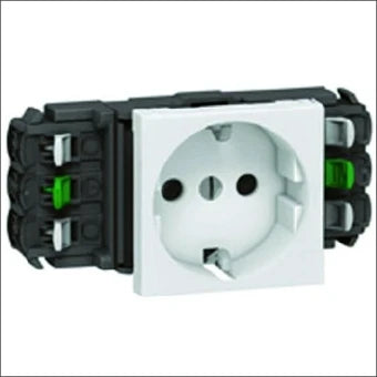 LEGRAND 077401 Steckdose