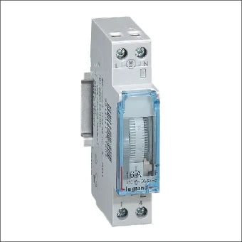 LEGRAND 412790 Analoge Schaltuhr fuer Schalttafelbau 17.5 mm