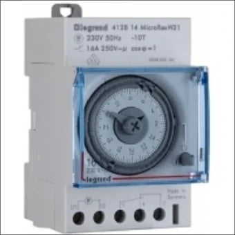 LEGRAND 412814 Analoge Schaltuhr fuer Schalttafelbau 52.5 mm