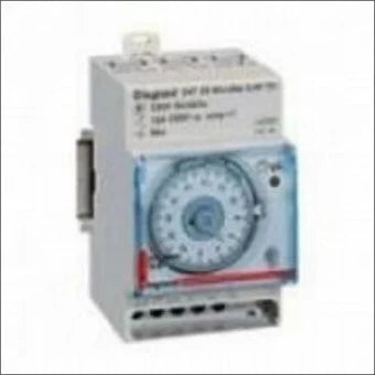 LEGRAND 412828 Analoge schakelklok voor paneelbouw