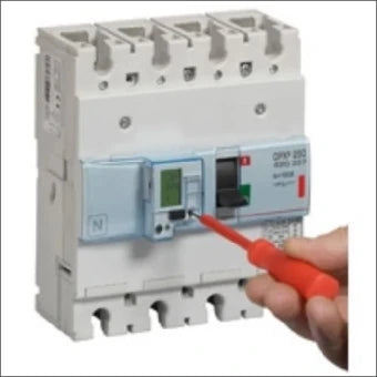 LEGRAND 420337 Leistungsschalter fuer Trafo-, Generator- und Anlagenschutz