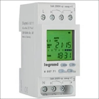 LEGRAND 603770 Digitale Schaltuhr fuer Schalttafelbau 35.6 mm