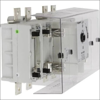 LEGRAND 605112 Inbouwunit mit mespatroonhouders/veilighedenLasttrennschalters 246 mm