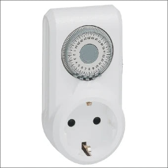 LEGRAND 699812 Schakelklok fuer Steckdose