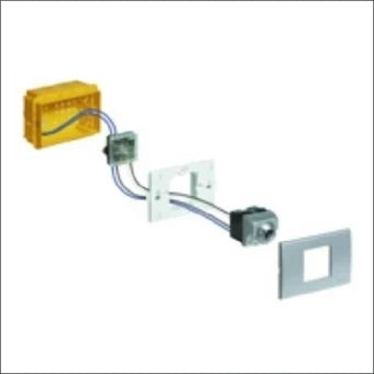 BTICINO BT347400 Signaalomvormer fuer bewakingssysteem