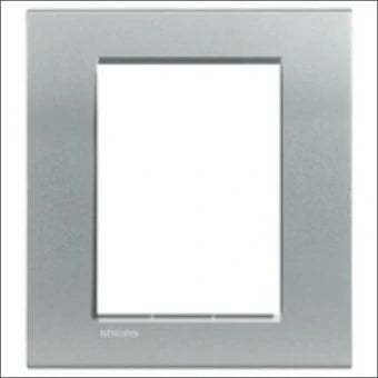 BTICINO BTLNA4826TE Afdekraam schakelmateriaal