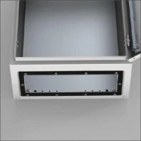 NVENT HOFFMAN AF04R5 Einfuehrungsplatte fuer Ausschnitt Schaltschrank/Gehause 542 mm