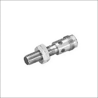 OMRON E2A 7199M Inductieve naderingsschakelaar