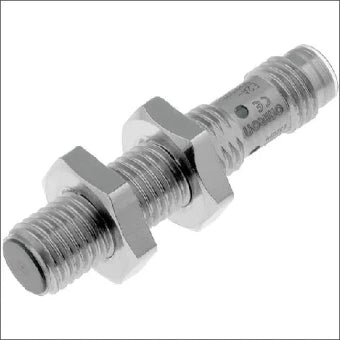 OMRON E2A 7322E Inductieve naderingsschakelaar