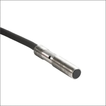 OMRON E2E 8082M Inductieve naderingsschakelaar