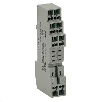 OMRON P2R 6030E Relaissockel 18 mm