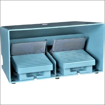 SCHNEIDER XPEM5110D Voetschakelaar 137 mm