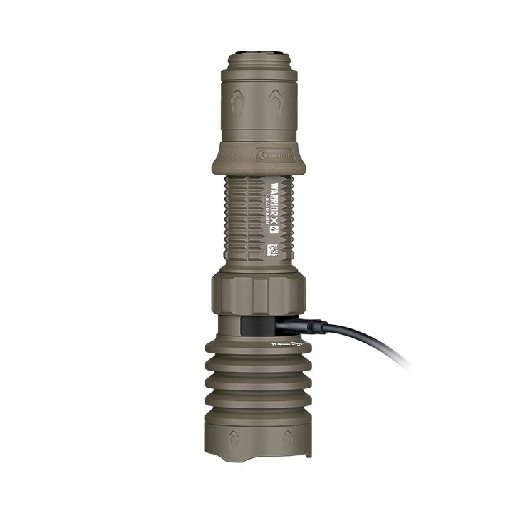 OLight Warrior X 4 Flat Dark Earth Professioneller Taktischer LED-Fernstrahler