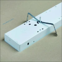 TRILUX 6893951 Decken-/Wandleuchte 1413 mm