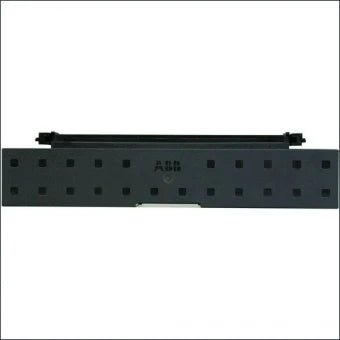 ABB HAF 6931.605 Einfuehrungsplatte fuer Ausschnitt Schaltschrank/Gehause 220 mm