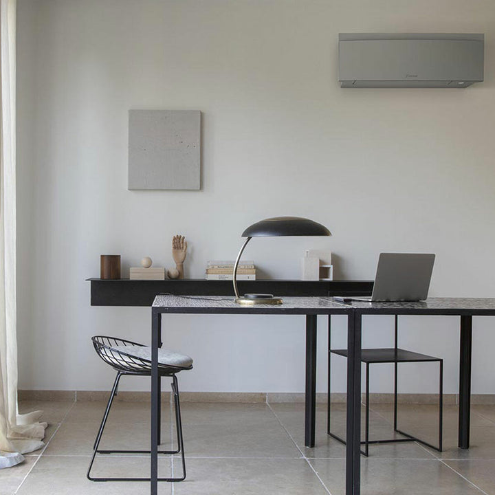 Daikin Emura 3 7000+9000+12000 BTU – Multisplit-Klimagerät (3 Innengeräte), 5,2/6,8 kW, R32, A+++/A++, WLAN, Silber
