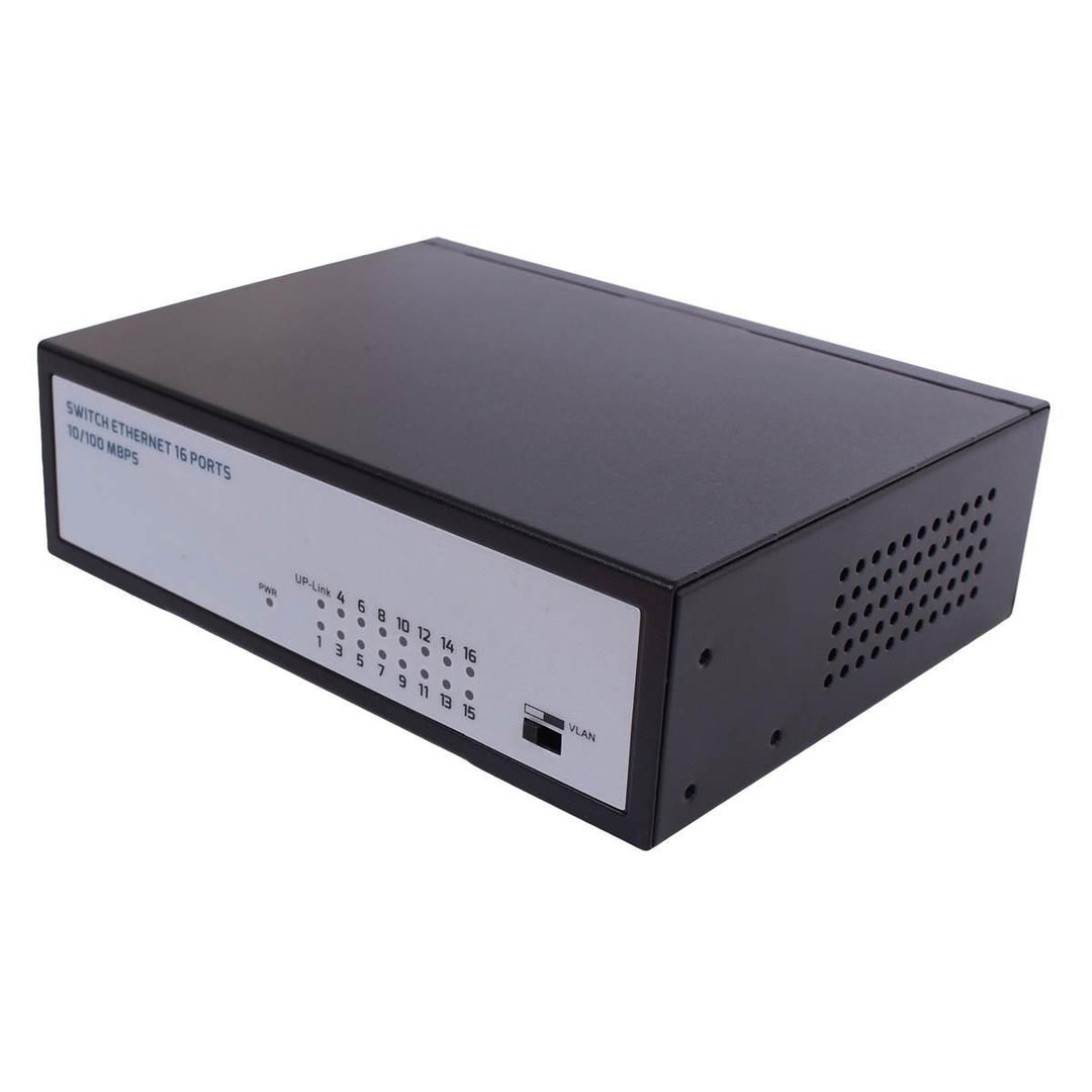 Uniformatic Desktop-Switch 16 Ports 10/100 Mbit/s