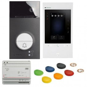Bticino 363915 Video-Türsprechanlage Linea 3000 black und Classe 300EOS WLAN