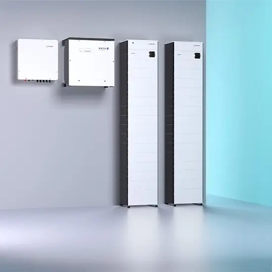 Fenecon Industrial M (452–904 kWh) – Gewerbespeicher