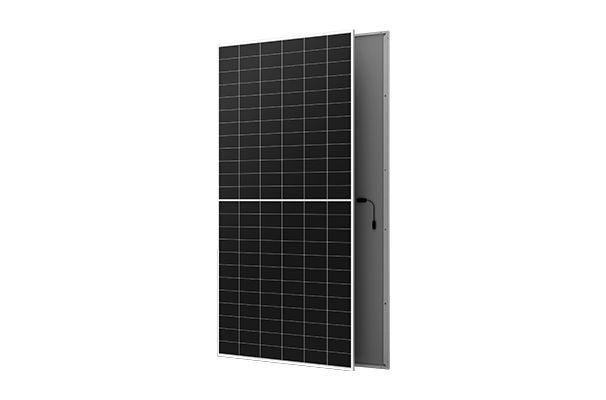 Aiko AIKO-G645-MCH72Mw Comet 2U 640-670 1500V Silver Frame