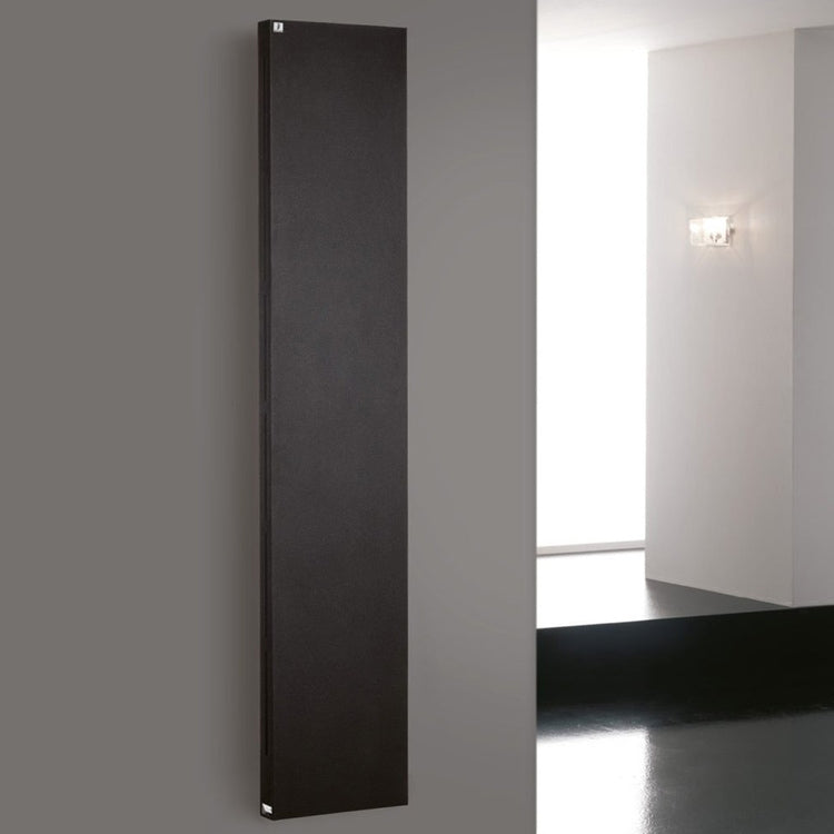 Deltacalor Elektro-Design-Heizkörper PLATE ELECTRIC PLUS, H 185 × B 60,3 cm, Pastell Jet Black glänzend PLED180059TS9005G