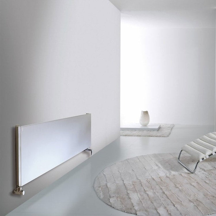 Deltacalor Design-Heizkörper PLATE horizontal einlagig, H 38 × B 150,5 cm, Edelstahl gebürstet PL1H150038Y