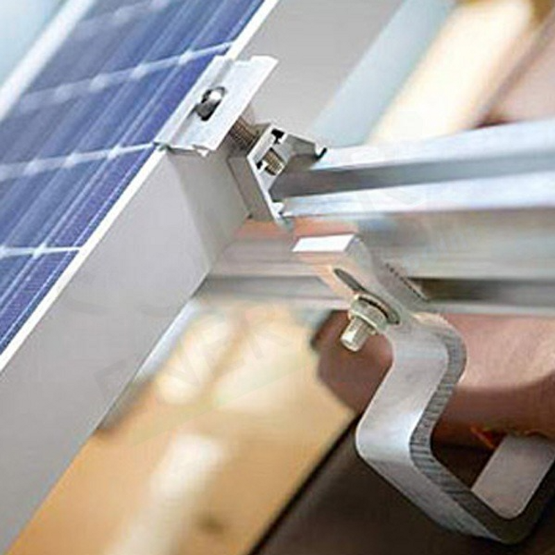Solar-Kit KOMPLETTES BEFESTIGUNGSSATZ FÜR 8 PHOTOVOLTAIKMODULE IM VERTIKALEN SCHRÄGDACH
