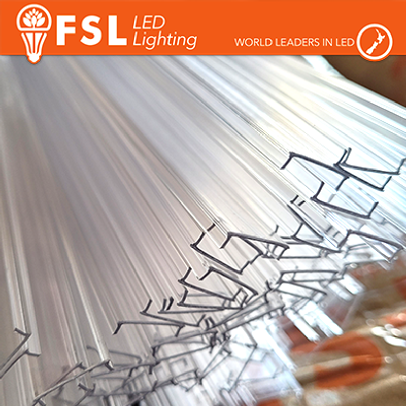 Cover TRANSPARENTE ABDECKUNG für U-Profil – 2 Meter