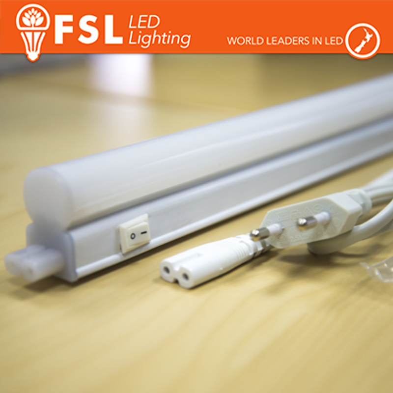 Lichtleiste Reglette mit EIN/AUS-Schalter 10W 6500K 90cm