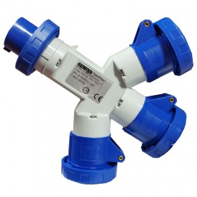 Gewiss GW64024 Dreifachverteiler 2P+E Zubehör 16 A IP67 3 Steckdosen blau 230 V