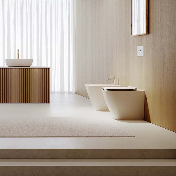 Hatria Boden-Sanitärset, verschobene Pure Vortex Toilette mit Soft-Close-Sitz und Bidet, Weiß, glänzende Ausführung TECNA 00Y9DH01+00Y9E701+00Y9DF01