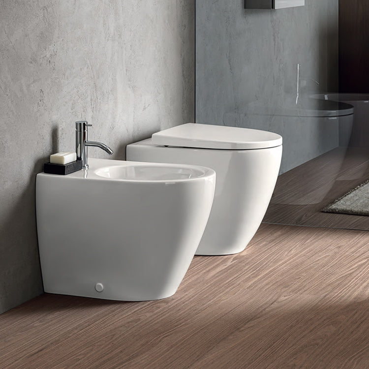 Geberit Boden-Set Sanitäranlagen, Turboflush WC, mit Dämpfungssitz, Einloch-Bidet mit Überlauf, Weiß, matte Ausführung ICON 503.080.JT.1+502.384.JT.1