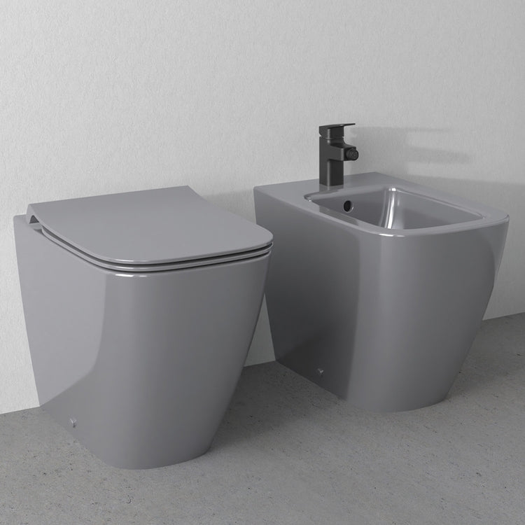 Ideal Standard Bodensanitärset, wandbündiges WC ohne Rand, mit umhüllendem Sitz mit langsamer Absenkung, Einloch-Bidet mit Überlauf, Farbe Grau, glänzende Oberfläche I.LIFE B T461658+T500358+T461758