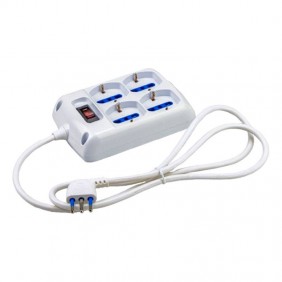 Master 72440 Tisch-Steckerleiste 4 Universalausgänge P40 und Kabel Zubehör