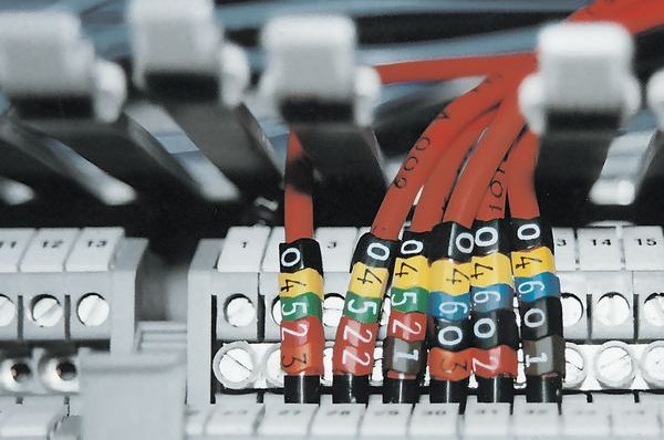 HELERMANN TYTON  Kennzeichnungstülle HGDC1-3-9-PVC-YE-M4 Helagrip -Art. 515-01694
