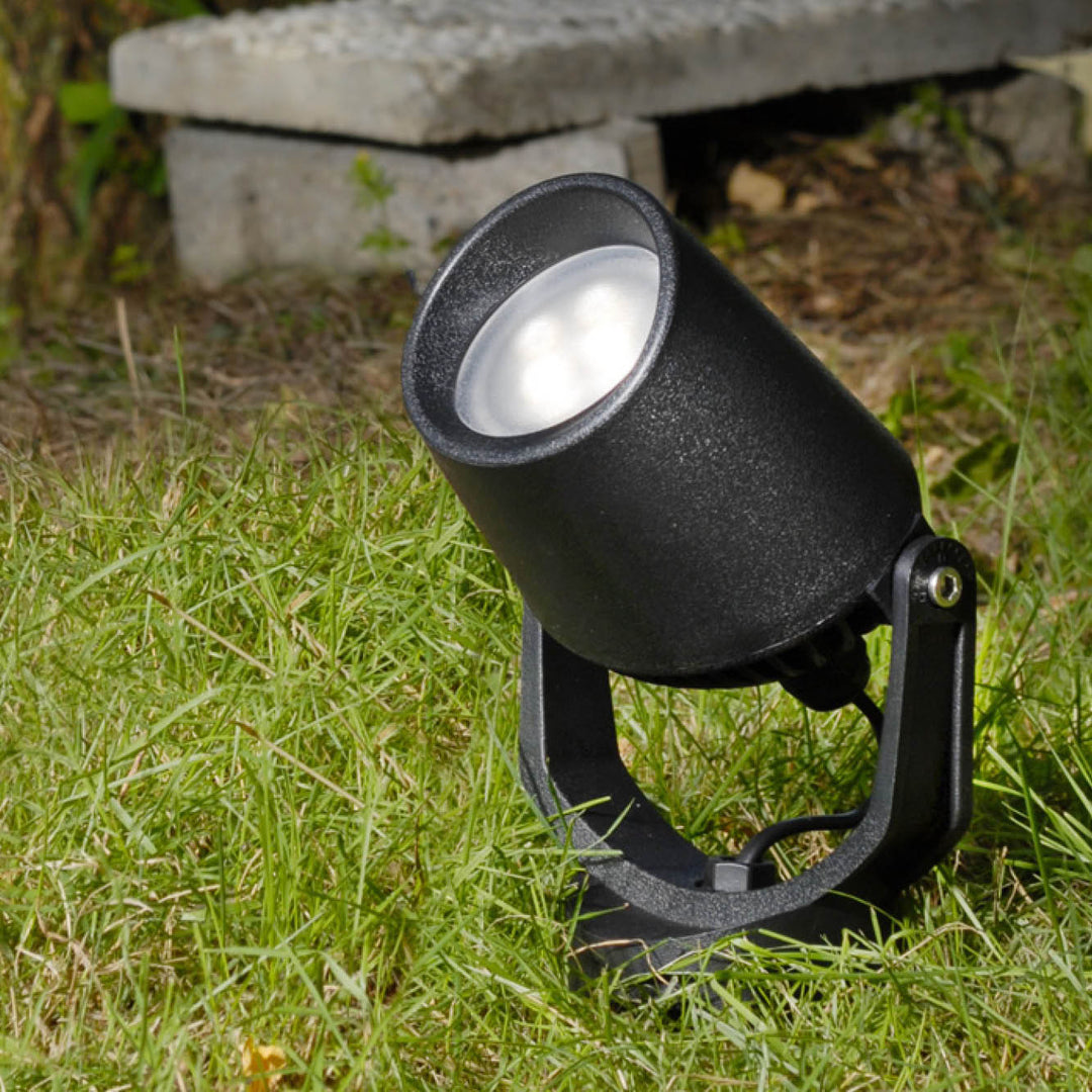 Fumagalli LED-Außenstrahler Mini Tommy mit Erdspieß, 6 W, CCT, IP66