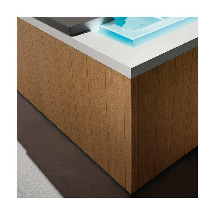 Treesse Verkleidung mit Holzfinish zur Installation eines freistehenden Minipools Ghost Muse L22MG